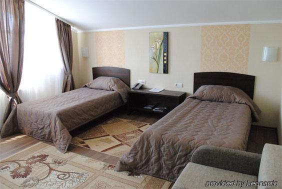 City Club Hotel Kharkiv Room photo