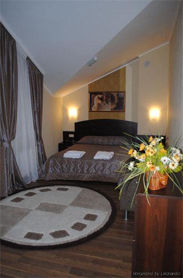 City Club Hotel Kharkiv Room photo